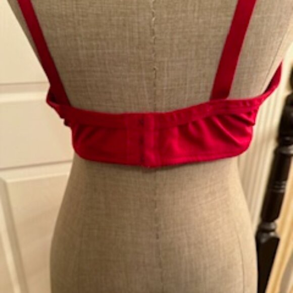 Body Form red Bra with red satin trim Size 40C - Picture 2 of 3